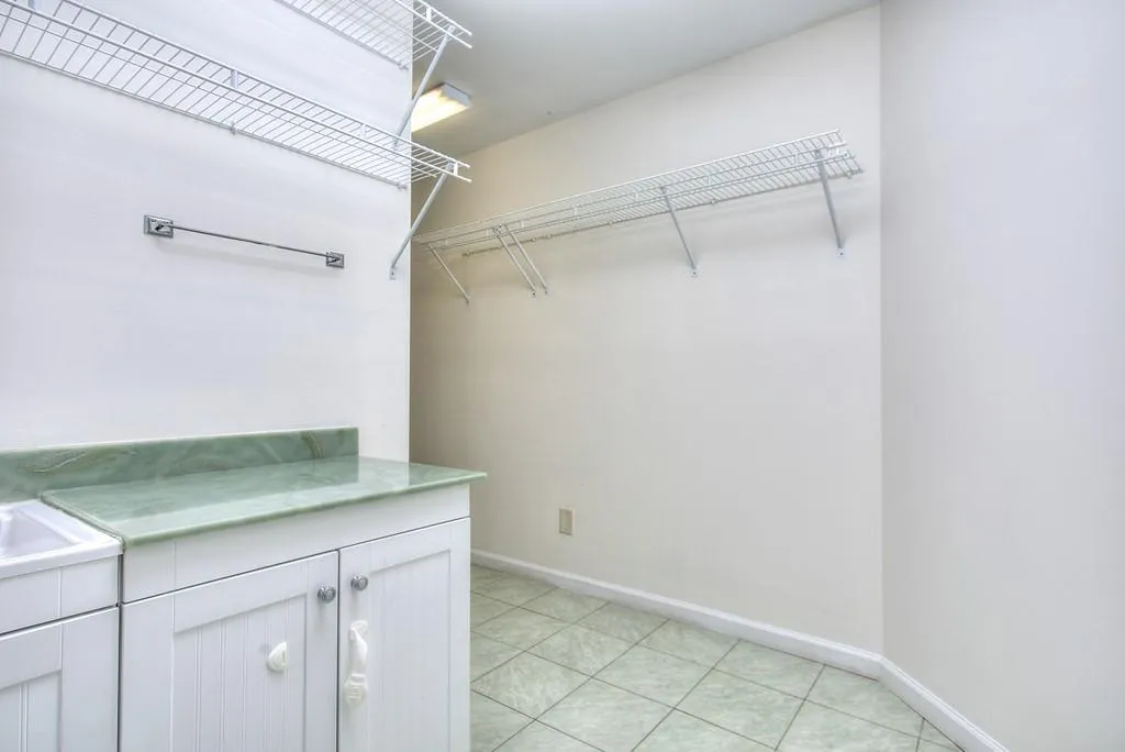 535 Spindlewick, Atlanta, Georgia 30350, 5 Bedrooms Bedrooms, ,5 BathroomsBathrooms,Residential,Sold,535 Spindlewick,6749200