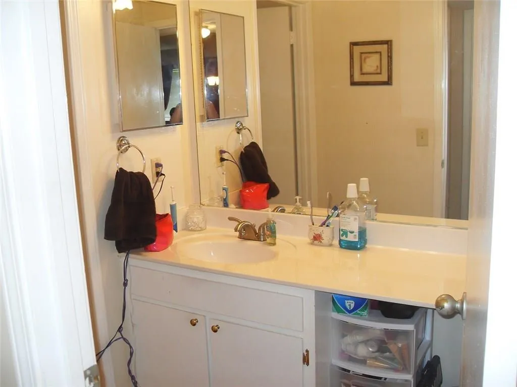 1116 Wingate Way, Sandy Springs, Georgia 30350, 1 Bedroom Bedrooms, ,1 BathroomBathrooms,Residential,Sold,1116 Wingate Way,5952202