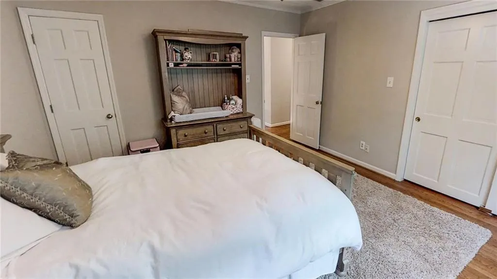 8220 Tynecastle Drive, Sandy Springs, Georgia 30350, 7 Bedrooms Bedrooms, ,5 BathroomsBathrooms,Residential,Sold,8220 Tynecastle Drive,6032247