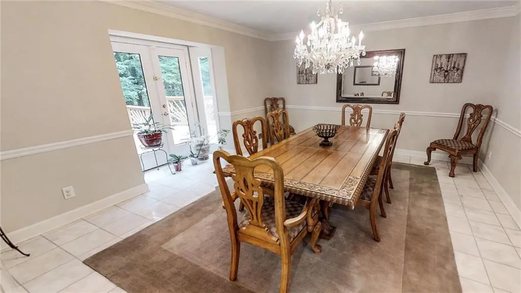 8220 Tynecastle Drive, Sandy Springs, Georgia 30350, 7 Bedrooms Bedrooms, ,5 BathroomsBathrooms,Residential,Sold,8220 Tynecastle Drive,6032247