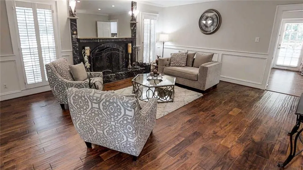 8220 Tynecastle Drive, Sandy Springs, Georgia 30350, 7 Bedrooms Bedrooms, ,5 BathroomsBathrooms,Residential,Sold,8220 Tynecastle Drive,6032247