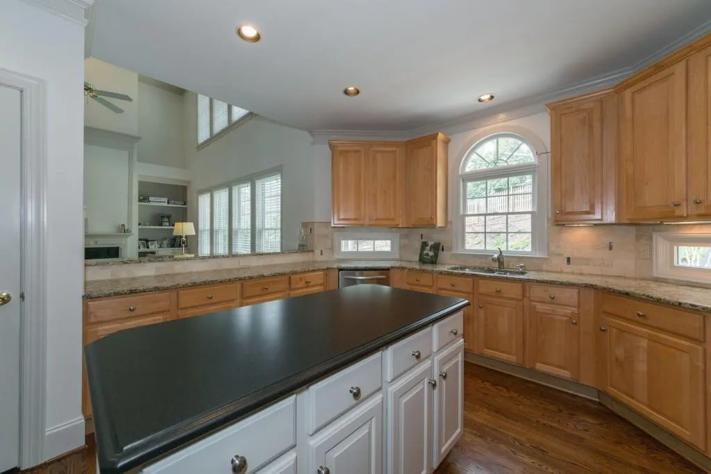 620 Eaton Place, Sandy Springs, Georgia 30350, 5 Bedrooms Bedrooms, ,4 BathroomsBathrooms,Residential,Sold,620 Eaton Place,5655592
