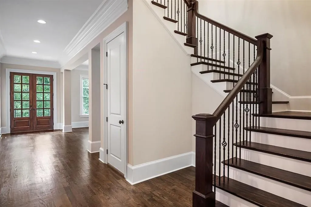 102 W Belle Isle Road, Atlanta, Georgia 30342, 6 Bedrooms Bedrooms, ,5 BathroomsBathrooms,Residential,Sold,102 W Belle Isle Road,6755027