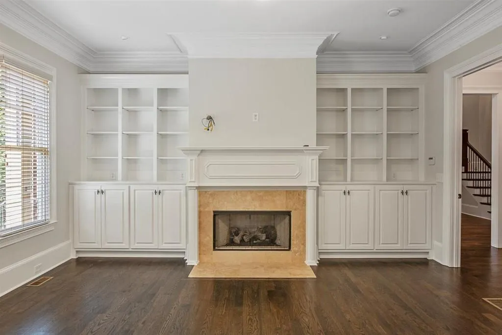 102 W Belle Isle Road, Atlanta, Georgia 30342, 6 Bedrooms Bedrooms, ,5 BathroomsBathrooms,Residential,Sold,102 W Belle Isle Road,6755027