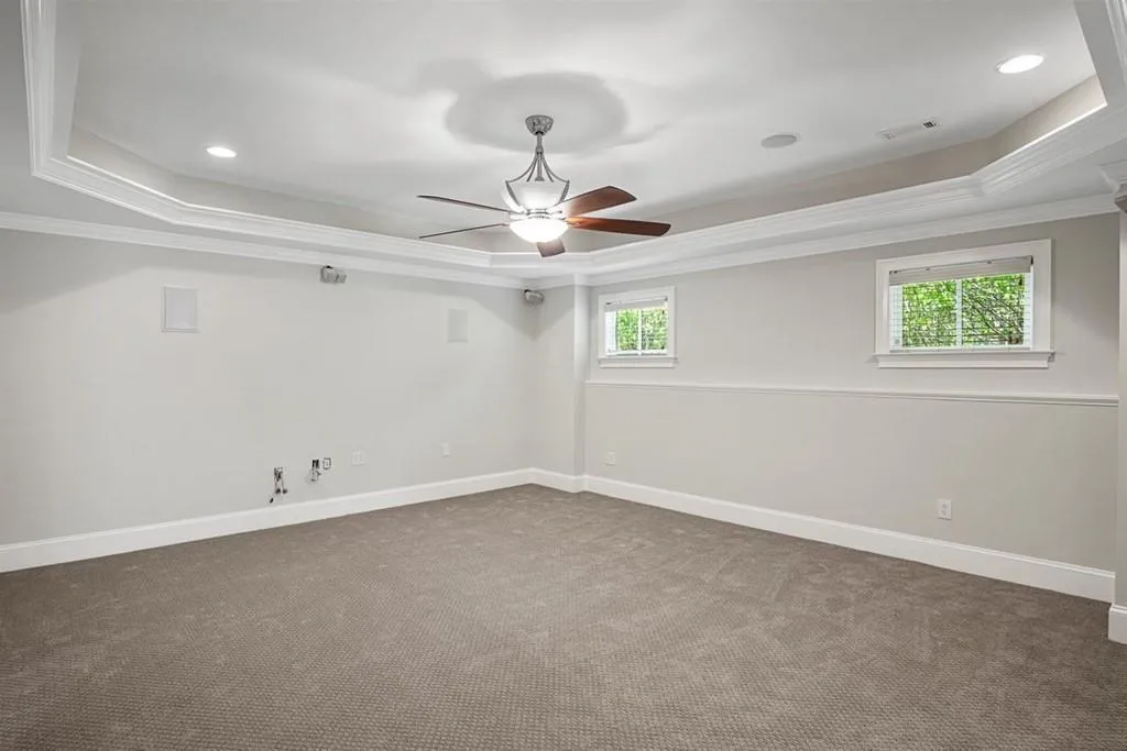 102 W Belle Isle Road, Atlanta, Georgia 30342, 6 Bedrooms Bedrooms, ,5 BathroomsBathrooms,Residential,Sold,102 W Belle Isle Road,6755027