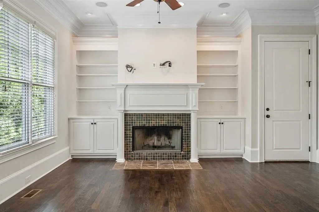 102 W Belle Isle Road, Atlanta, Georgia 30342, 6 Bedrooms Bedrooms, ,5 BathroomsBathrooms,Residential,Sold,102 W Belle Isle Road,6755027