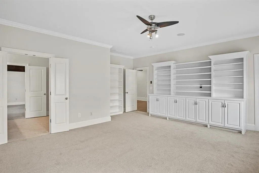 102 W Belle Isle Road, Atlanta, Georgia 30342, 6 Bedrooms Bedrooms, ,5 BathroomsBathrooms,Residential,Sold,102 W Belle Isle Road,6755027