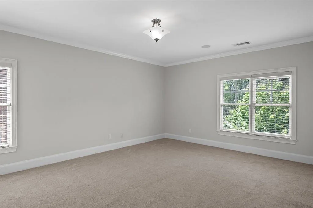 102 W Belle Isle Road, Atlanta, Georgia 30342, 6 Bedrooms Bedrooms, ,5 BathroomsBathrooms,Residential,Sold,102 W Belle Isle Road,6755027