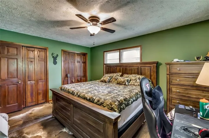 1170