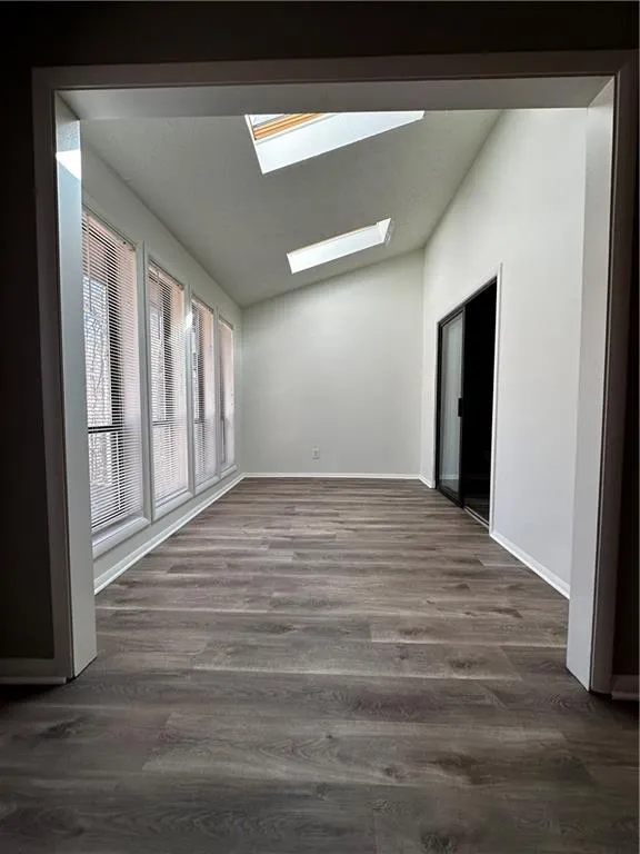 9400 Roberts Drive Unit 2h, Atlanta, Georgia 30350, 1 Bedroom Bedrooms, ,1 BathroomBathrooms,Residential,For Sale,9400 Roberts Drive Unit 2h,7714048