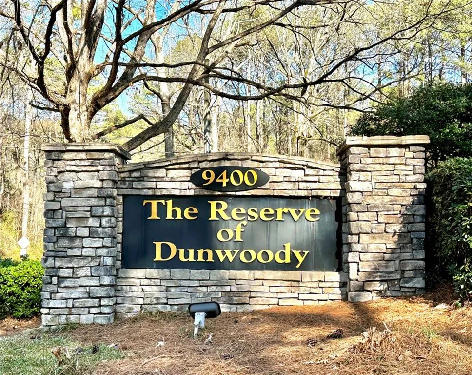 9400 Roberts Drive Unit 2h, Atlanta, Georgia 30350, 1 Bedroom Bedrooms, ,1 BathroomBathrooms,Residential,For Sale,9400 Roberts Drive Unit 2h,7714048