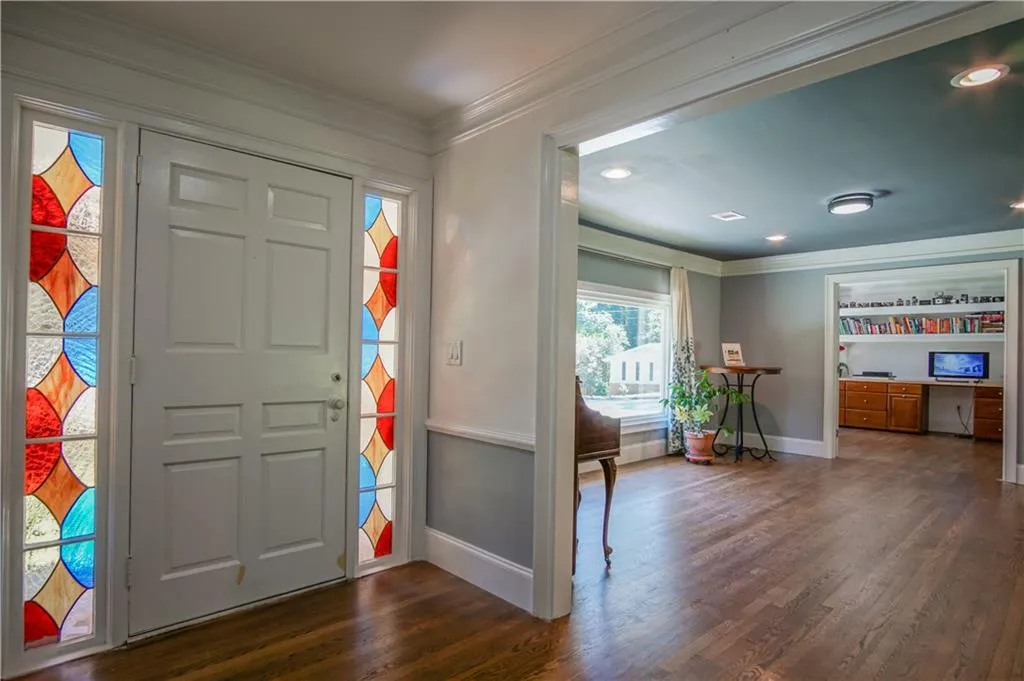 578 Glenforest Road, Sandy Springs, Georgia 30328, 4 Bedrooms Bedrooms, ,3 BathroomsBathrooms,Residential,Sold,578 Glenforest Road,5885854
