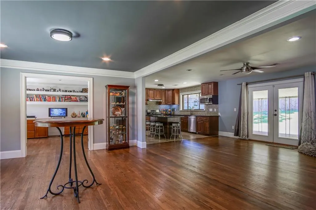 578 Glenforest Road, Sandy Springs, Georgia 30328, 4 Bedrooms Bedrooms, ,3 BathroomsBathrooms,Residential,Sold,578 Glenforest Road,5885854