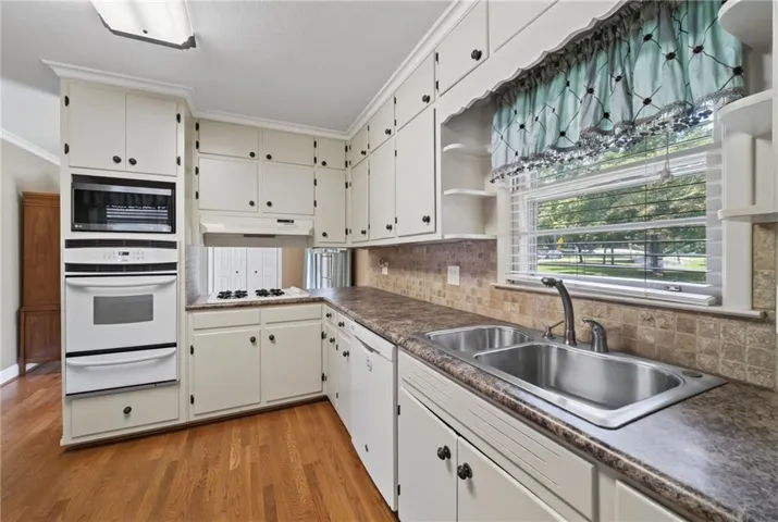 1170