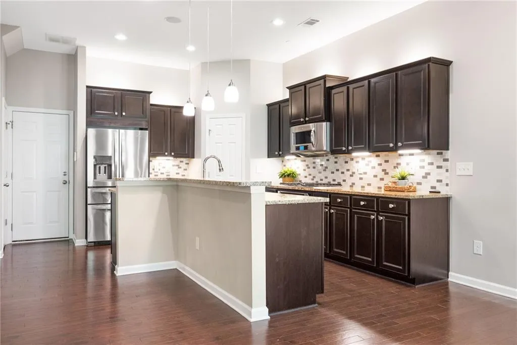 108 Bradford Drive, Atlanta, Georgia 30328, 3 Bedrooms Bedrooms, ,3 BathroomsBathrooms,Residential,Sold,108 Bradford Drive,7419107