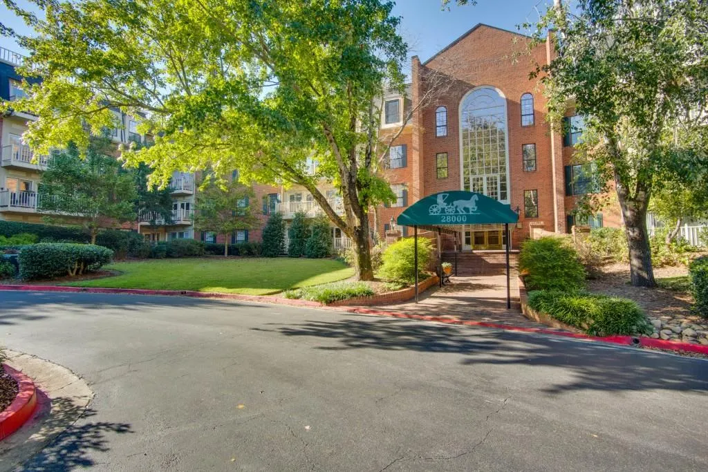 28406 Plantation Drive Ne Unit 28406, Atlanta, Georgia 30324, 3 Bedrooms Bedrooms, ,2 BathroomsBathrooms,Residential,Sold,28406 Plantation Drive Ne Unit 28406,5924914