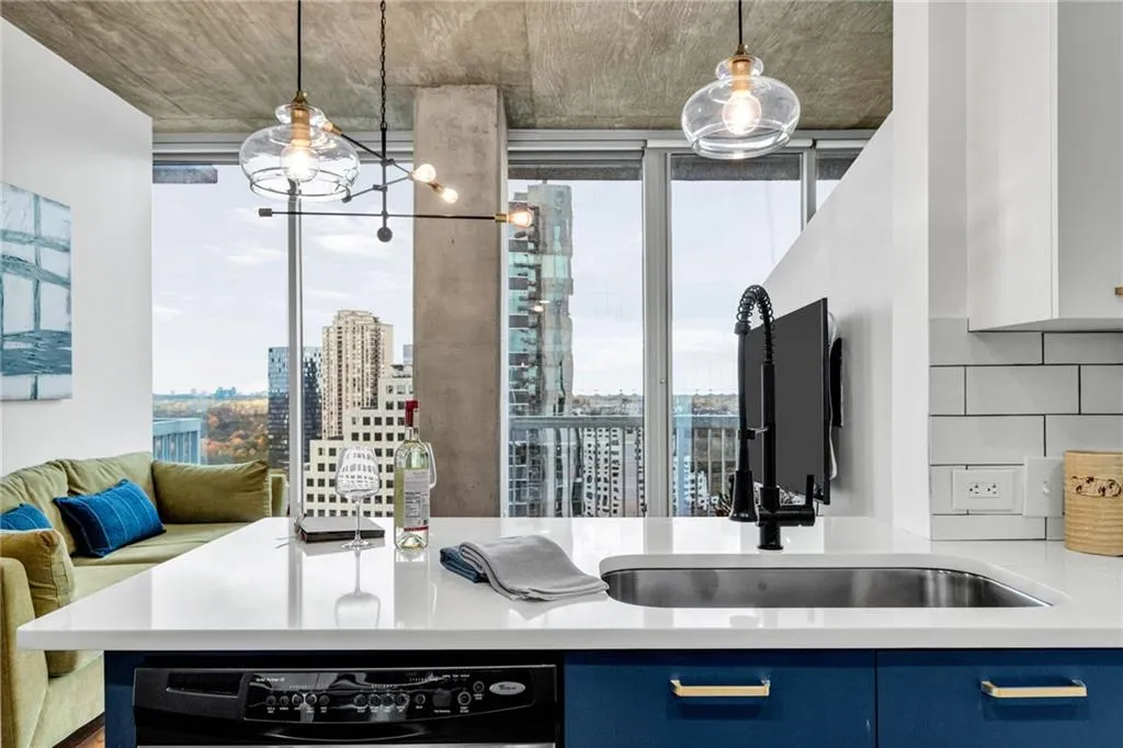 3324 Peachtree Road Ne Unit 1813, Atlanta, Georgia 30326, 1 Bedroom Bedrooms, 0 ,1 BathroomBathrooms,Residential,For Sale,3324 Peachtree Road Ne Unit 1813,7679698