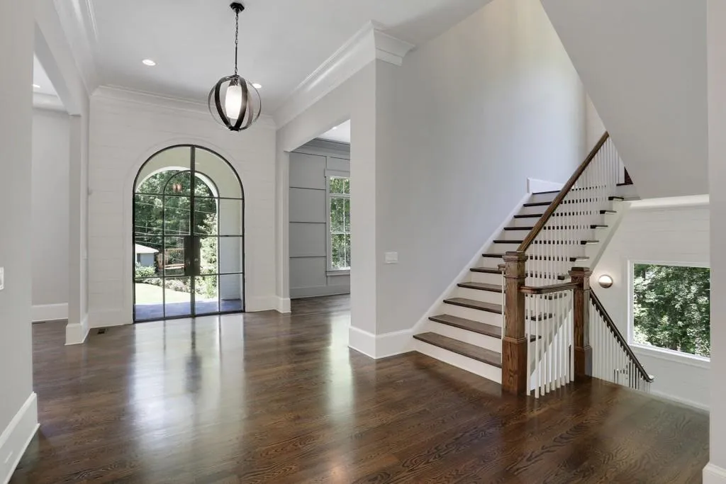 4543 Club Circle Ne, Atlanta, Georgia 30319, 6 Bedrooms Bedrooms, ,6 BathroomsBathrooms,Residential,Sold,4543 Club Circle Ne,5608372