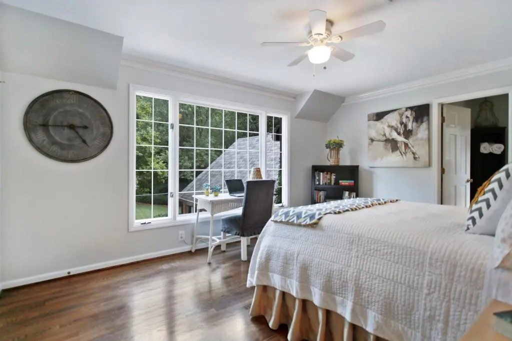 320 Ferry Landing, Sandy Springs, Georgia 30328, 4 Bedrooms Bedrooms, ,4 BathroomsBathrooms,Residential,Sold,320 Ferry Landing,5733860