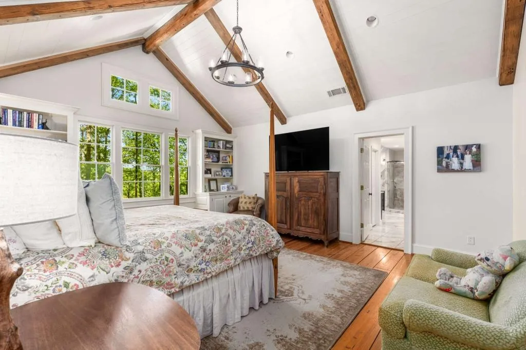 135 River Landing Ne, Sandy Springs, Georgia 30350, 5 Bedrooms Bedrooms, ,4 BathroomsBathrooms,Residential,Sold,135 River Landing Ne,7524412