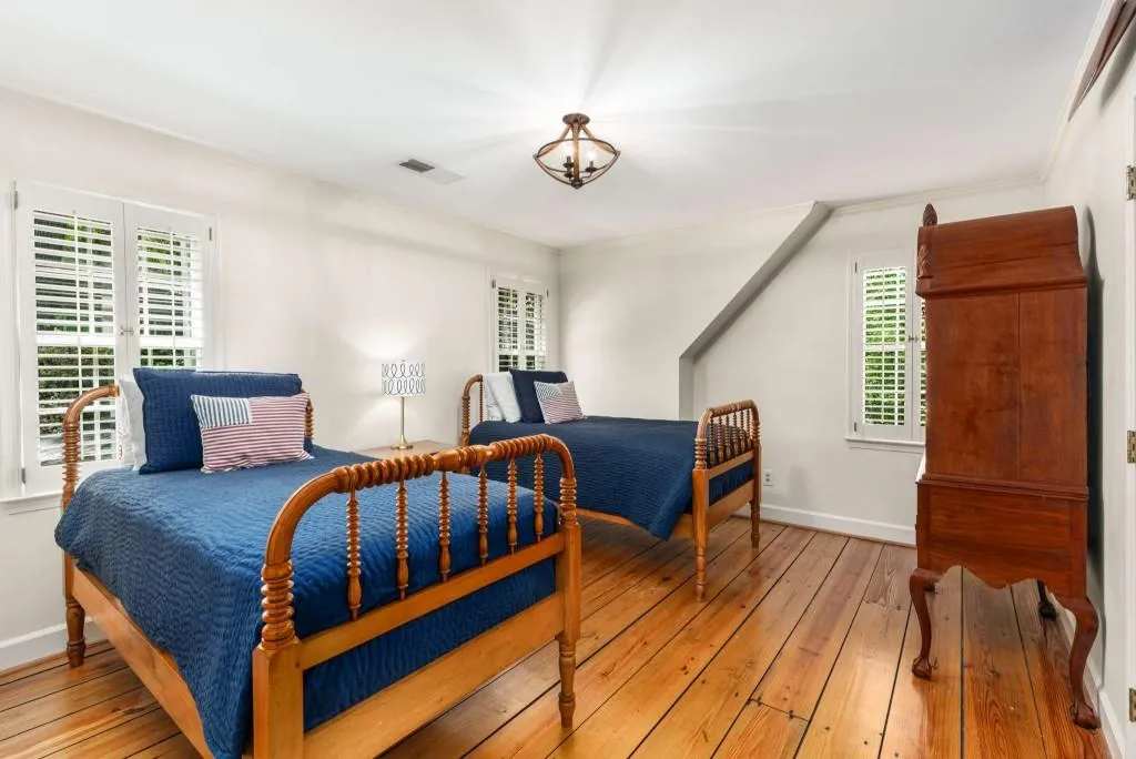 135 River Landing Ne, Sandy Springs, Georgia 30350, 5 Bedrooms Bedrooms, ,4 BathroomsBathrooms,Residential,Sold,135 River Landing Ne,7524412