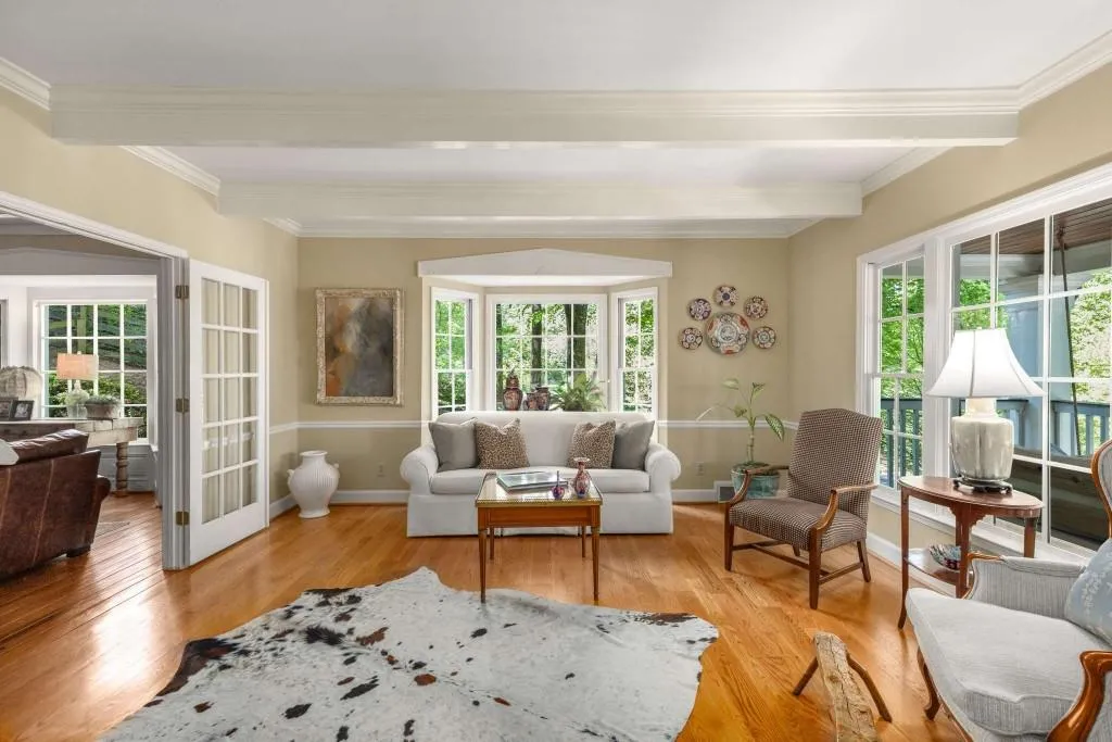 135 River Landing Ne, Sandy Springs, Georgia 30350, 5 Bedrooms Bedrooms, ,4 BathroomsBathrooms,Residential,Sold,135 River Landing Ne,7524412