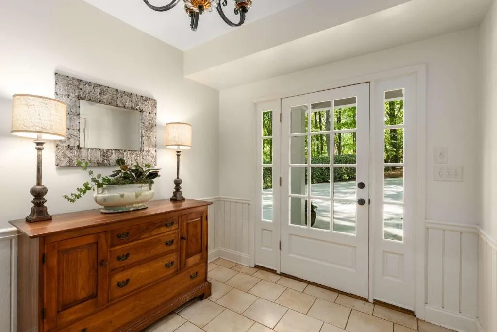 135 River Landing Ne, Sandy Springs, Georgia 30350, 5 Bedrooms Bedrooms, ,4 BathroomsBathrooms,Residential,Sold,135 River Landing Ne,7524412