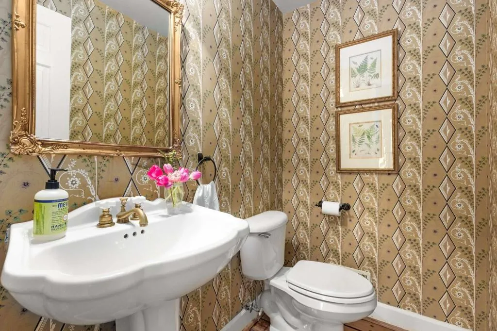 135 River Landing Ne, Sandy Springs, Georgia 30350, 5 Bedrooms Bedrooms, ,4 BathroomsBathrooms,Residential,Sold,135 River Landing Ne,7524412