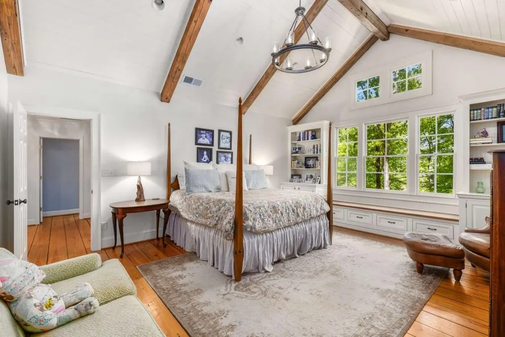 135 River Landing Ne, Sandy Springs, Georgia 30350, 5 Bedrooms Bedrooms, ,4 BathroomsBathrooms,Residential,Sold,135 River Landing Ne,7524412