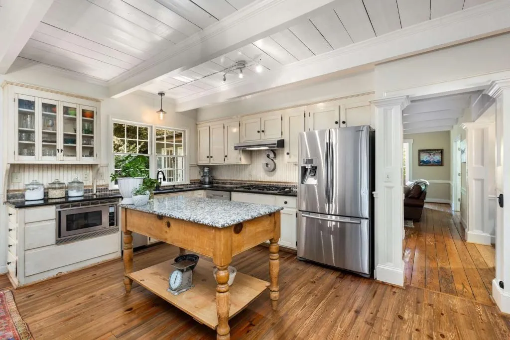 135 River Landing Ne, Sandy Springs, Georgia 30350, 5 Bedrooms Bedrooms, ,4 BathroomsBathrooms,Residential,Sold,135 River Landing Ne,7524412