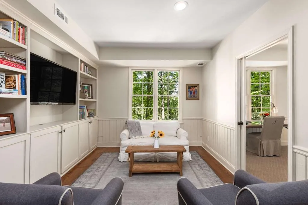 135 River Landing Ne, Sandy Springs, Georgia 30350, 5 Bedrooms Bedrooms, ,4 BathroomsBathrooms,Residential,Sold,135 River Landing Ne,7524412