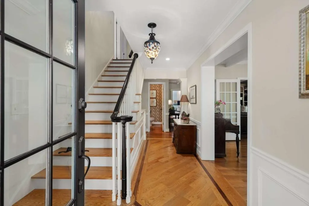 135 River Landing Ne, Sandy Springs, Georgia 30350, 5 Bedrooms Bedrooms, ,4 BathroomsBathrooms,Residential,Sold,135 River Landing Ne,7524412