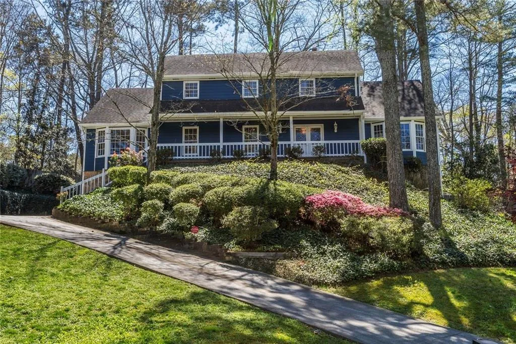 145 Old College Way, Sandy Springs, Georgia 30328, 5 Bedrooms Bedrooms, ,5 BathroomsBathrooms,Residential,Sold,145 Old College Way,6861655 145 Old College Way, Sandy Springs, Georgia 30328, 5 Bedrooms Bedrooms, ,5 BathroomsBathrooms,Residential,Sold,145 Old College Way,6861655