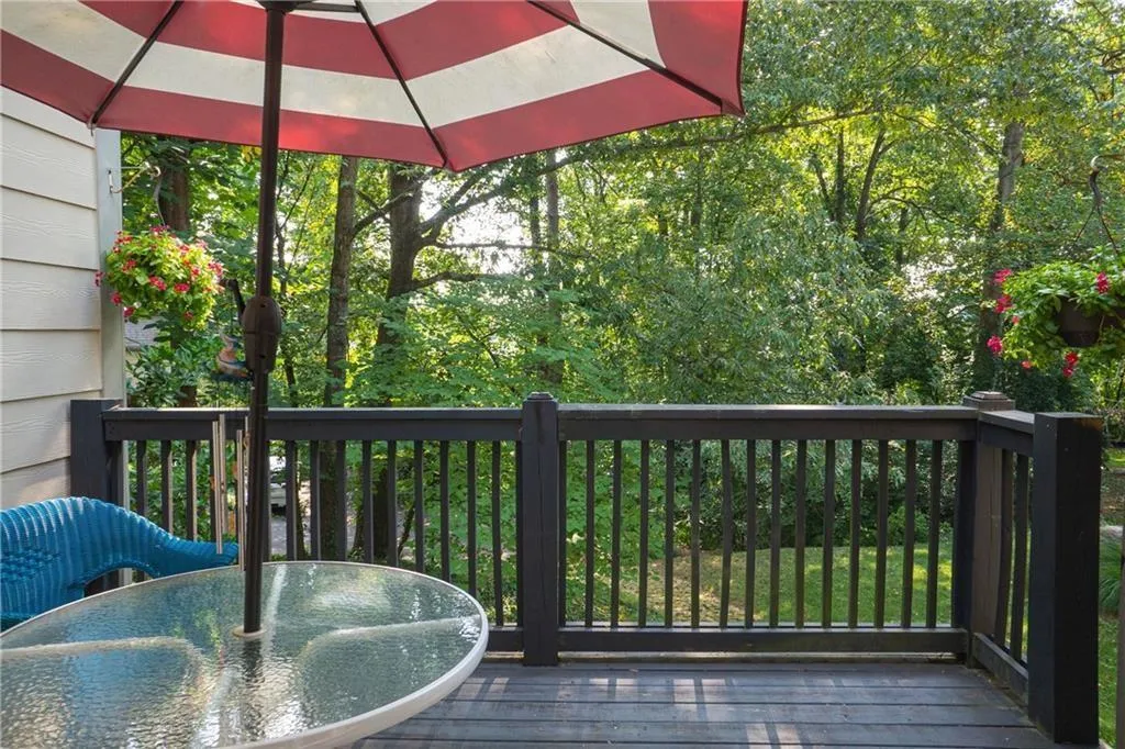 51 Forrest Place, Atlanta, Georgia 30328, 3 Bedrooms Bedrooms, ,3 BathroomsBathrooms,Residential,Sold,51 Forrest Place,6638964