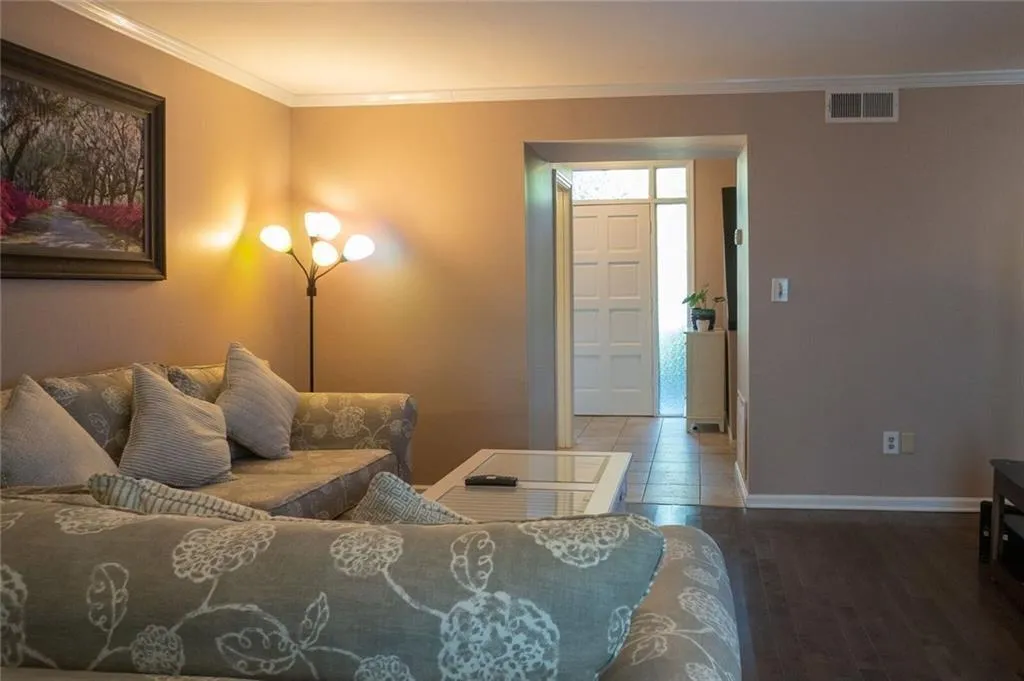51 Forrest Place, Atlanta, Georgia 30328, 3 Bedrooms Bedrooms, ,3 BathroomsBathrooms,Residential,Sold,51 Forrest Place,6638964