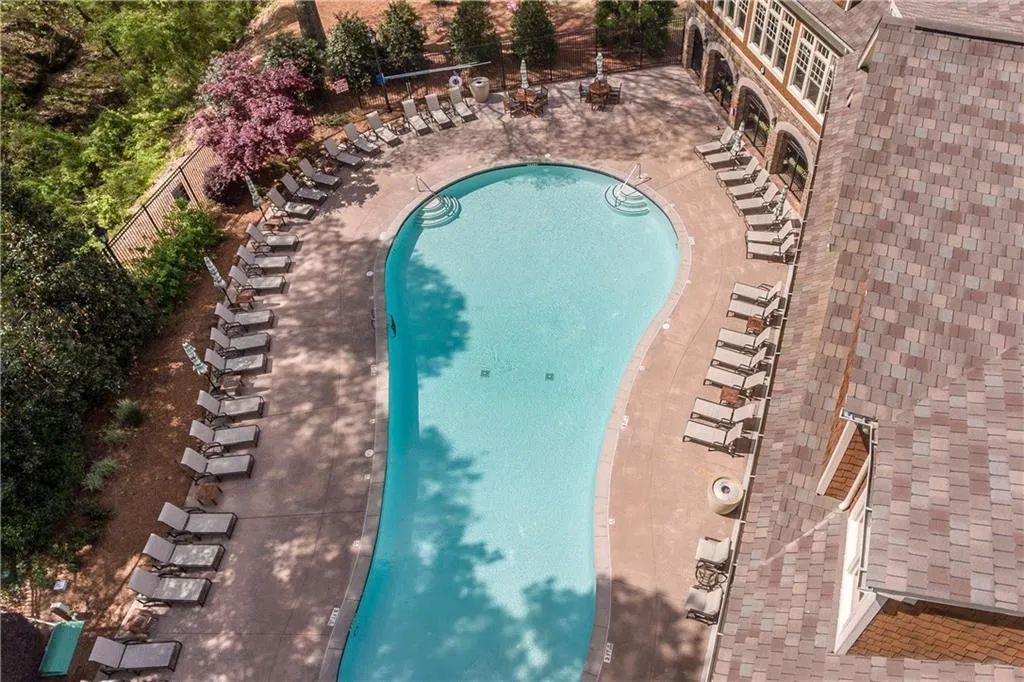 200 River Vista Drive Unit 202, Atlanta, Georgia 30339, 2 Bedrooms Bedrooms, ,2 BathroomsBathrooms,Residential,Sold,200 River Vista Drive Unit 202,5995133