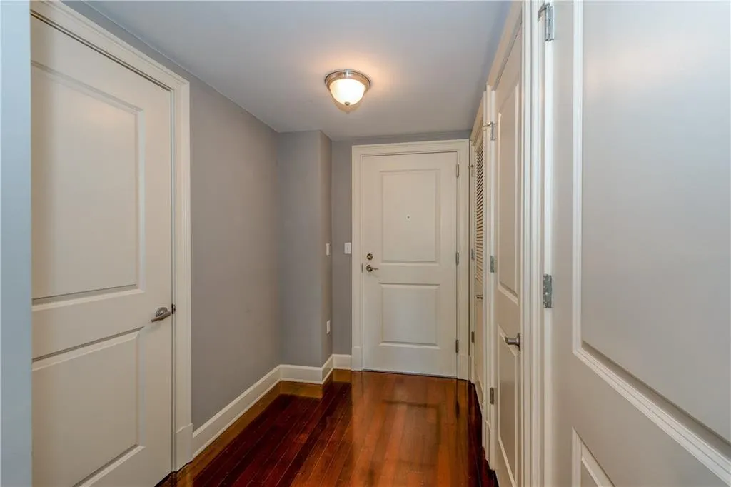 200 River Vista Drive Unit 202, Atlanta, Georgia 30339, 2 Bedrooms Bedrooms, ,2 BathroomsBathrooms,Residential,Sold,200 River Vista Drive Unit 202,5995133
