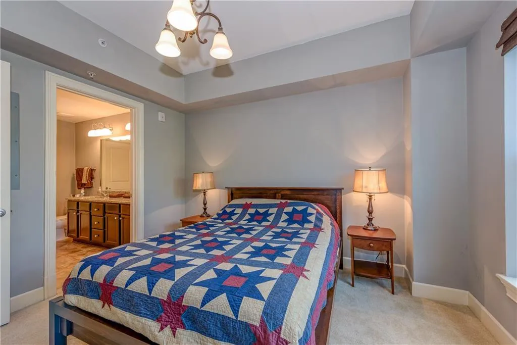 200 River Vista Drive Unit 202, Atlanta, Georgia 30339, 2 Bedrooms Bedrooms, ,2 BathroomsBathrooms,Residential,Sold,200 River Vista Drive Unit 202,5995133