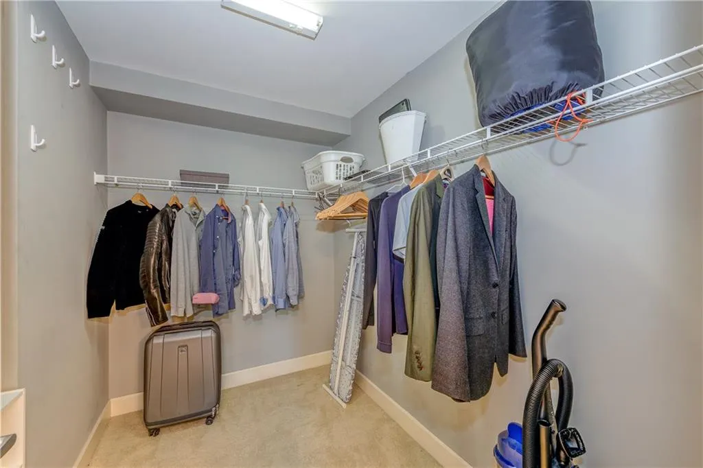 200 River Vista Drive Unit 202, Atlanta, Georgia 30339, 2 Bedrooms Bedrooms, ,2 BathroomsBathrooms,Residential,Sold,200 River Vista Drive Unit 202,5995133