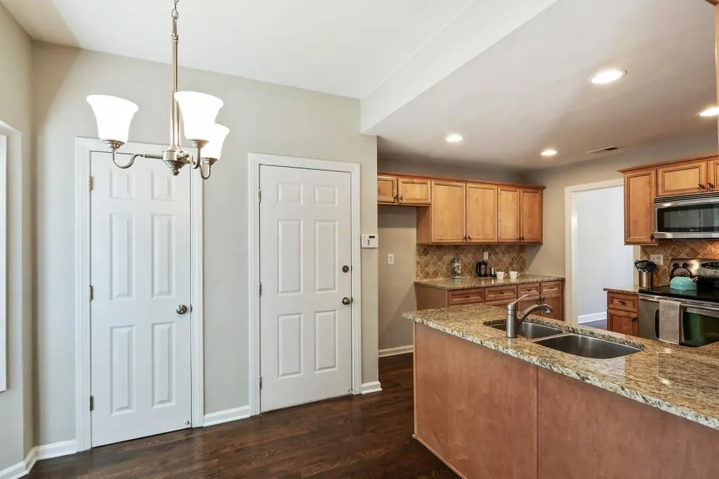 44 Vernon Glen Court Unit 44, Sandy Springs, Georgia 30338, 3 Bedrooms Bedrooms, ,2 BathroomsBathrooms,Residential,Sold,44 Vernon Glen Court Unit 44,6001322