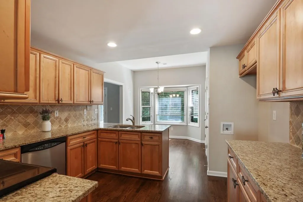 44 Vernon Glen Court Unit 44, Sandy Springs, Georgia 30338, 3 Bedrooms Bedrooms, ,2 BathroomsBathrooms,Residential,Sold,44 Vernon Glen Court Unit 44,6001322