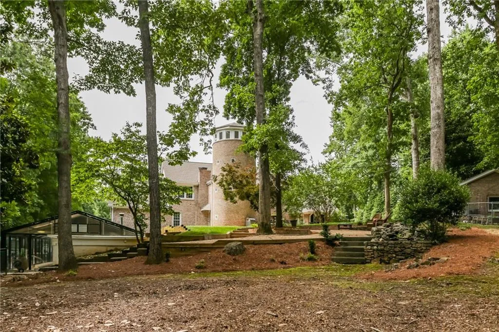 720 River Gate Drive, Sandy Springs, Georgia 30350, 4 Bedrooms Bedrooms, ,5 BathroomsBathrooms,Residential,Sold,720 River Gate Drive,6060468