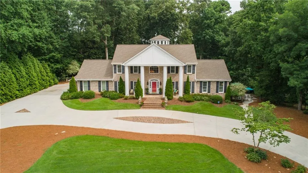 720 River Gate Drive, Sandy Springs, Georgia 30350, 4 Bedrooms Bedrooms, ,5 BathroomsBathrooms,Residential,Sold,720 River Gate Drive,6060468