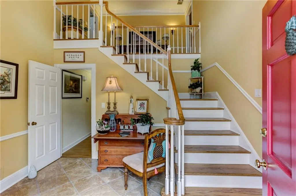 720 River Gate Drive, Sandy Springs, Georgia 30350, 4 Bedrooms Bedrooms, ,5 BathroomsBathrooms,Residential,Sold,720 River Gate Drive,6060468