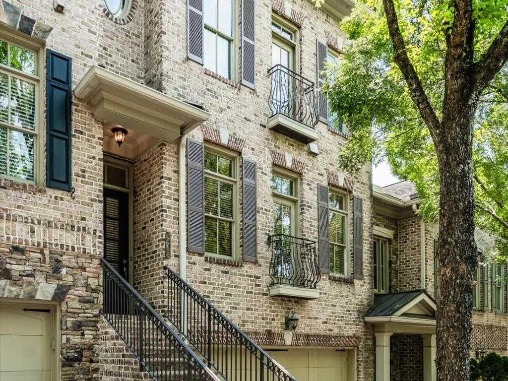 3043 Stone Gate Drive Ne, Atlanta, Georgia 30324, 3 Bedrooms Bedrooms, ,3 BathroomsBathrooms,Residential,For Sale,3043 Stone Gate Drive Ne,7638699