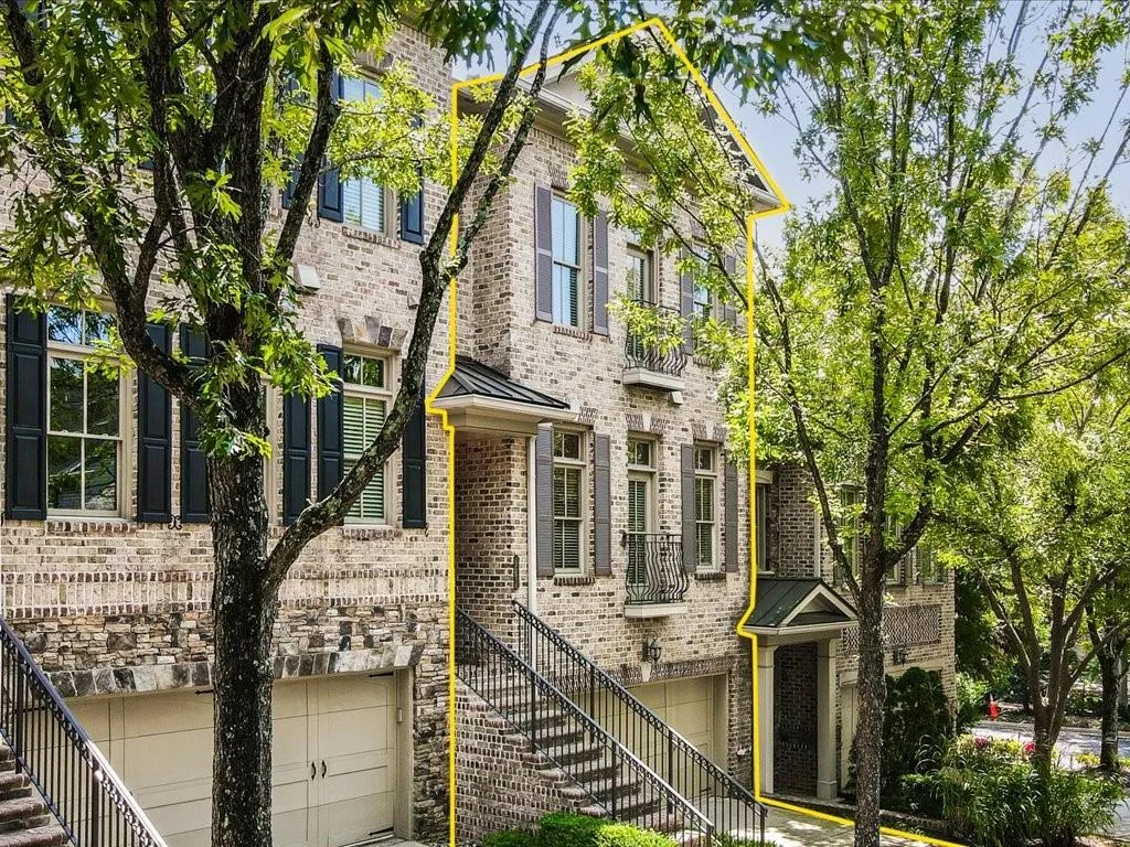 3043 Stone Gate Drive Ne, Atlanta, Georgia 30324, 3 Bedrooms Bedrooms, ,3 BathroomsBathrooms,Residential,For Sale,3043 Stone Gate Drive Ne,7638699