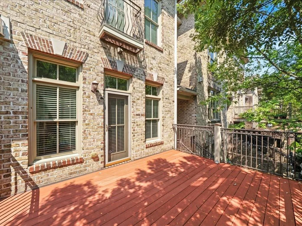 3043 Stone Gate Drive Ne, Atlanta, Georgia 30324, 3 Bedrooms Bedrooms, ,3 BathroomsBathrooms,Residential,For Sale,3043 Stone Gate Drive Ne,7638699