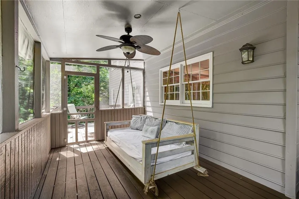 165 Zeblin Road, Sandy Springs, Georgia 30342, 4 Bedrooms Bedrooms, ,3 BathroomsBathrooms,Residential,Sold,165 Zeblin Road,6929067