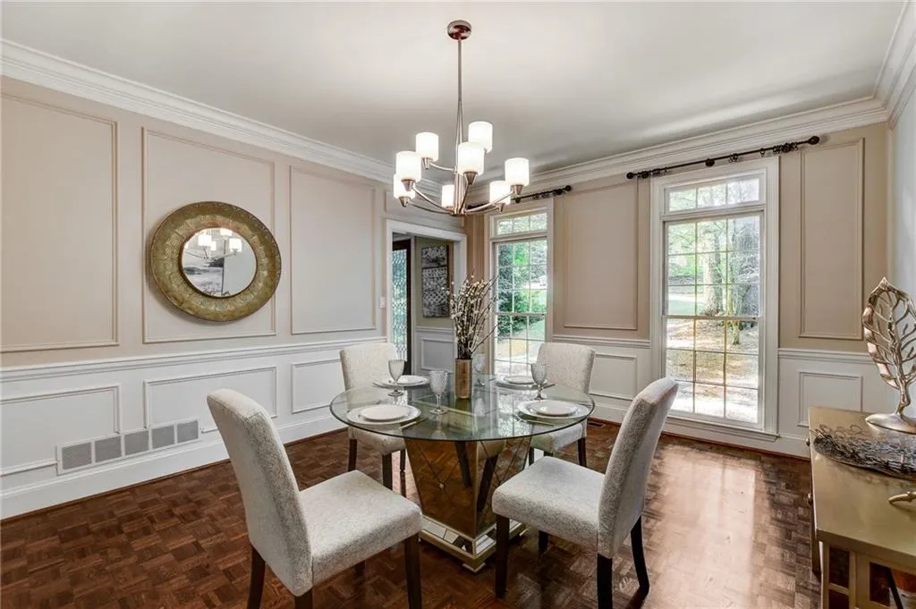 165 Zeblin Road, Sandy Springs, Georgia 30342, 4 Bedrooms Bedrooms, ,3 BathroomsBathrooms,Residential,Sold,165 Zeblin Road,6929067