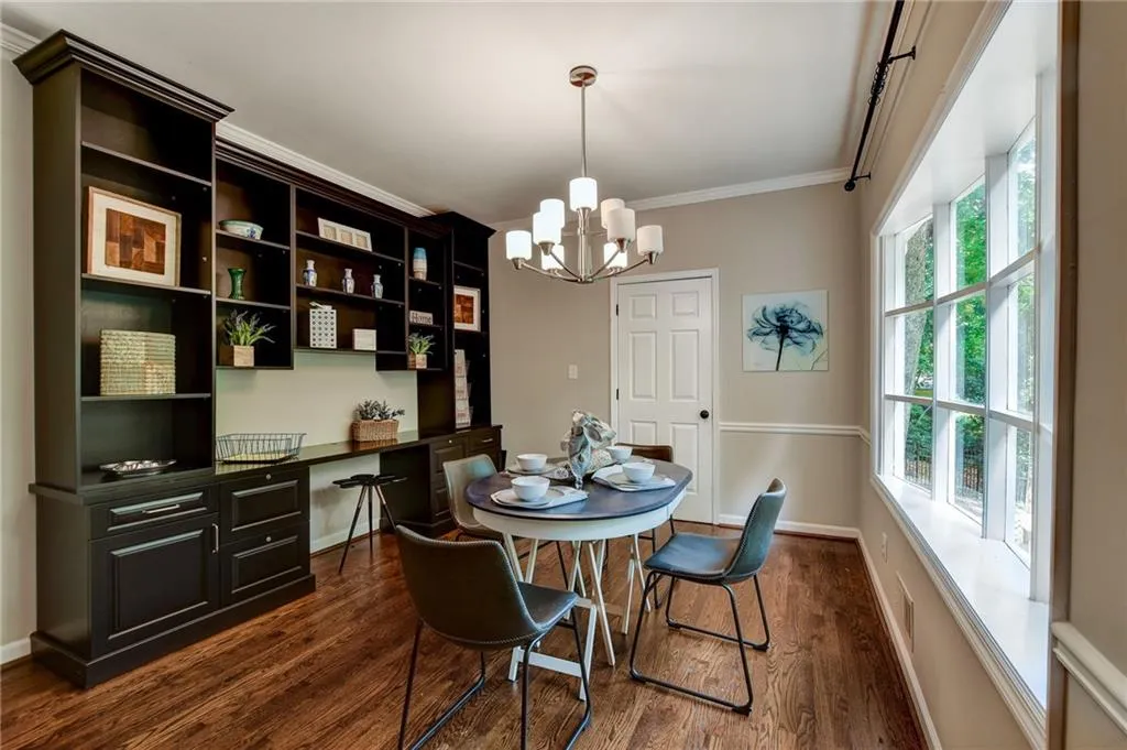 165 Zeblin Road, Sandy Springs, Georgia 30342, 4 Bedrooms Bedrooms, ,3 BathroomsBathrooms,Residential,Sold,165 Zeblin Road,6929067